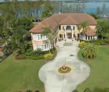 Luxury lake front and waterfront homes in Orlando Butler Chain of Lakes and Windermere
